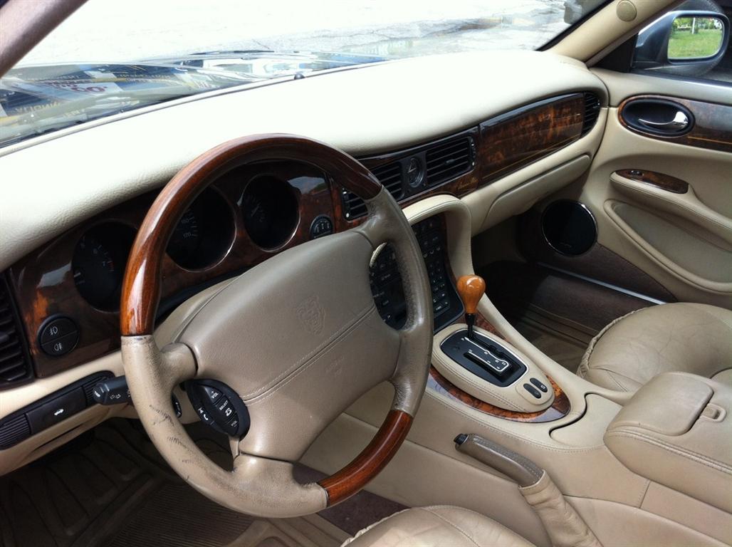 2001 Jaguar XJ8 Vanden Plas Sedan for sale in Brooklyn, NY