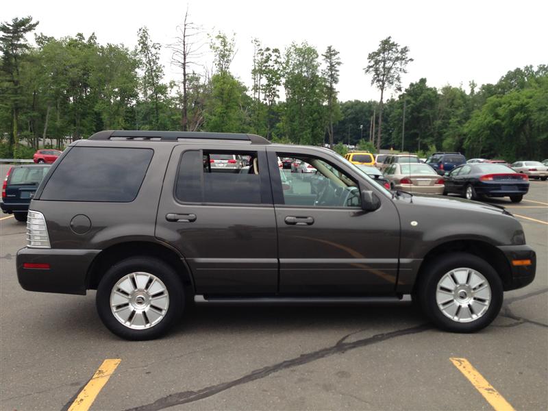 2006 Mercury Mountaineer Sport Utility 4WD for sale in Brooklyn, NY