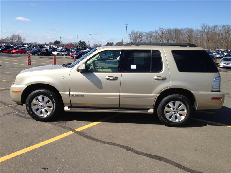 2007 Mercury Mountaineer Sport Utility AWD 3rd Row for sale in Brooklyn, NY