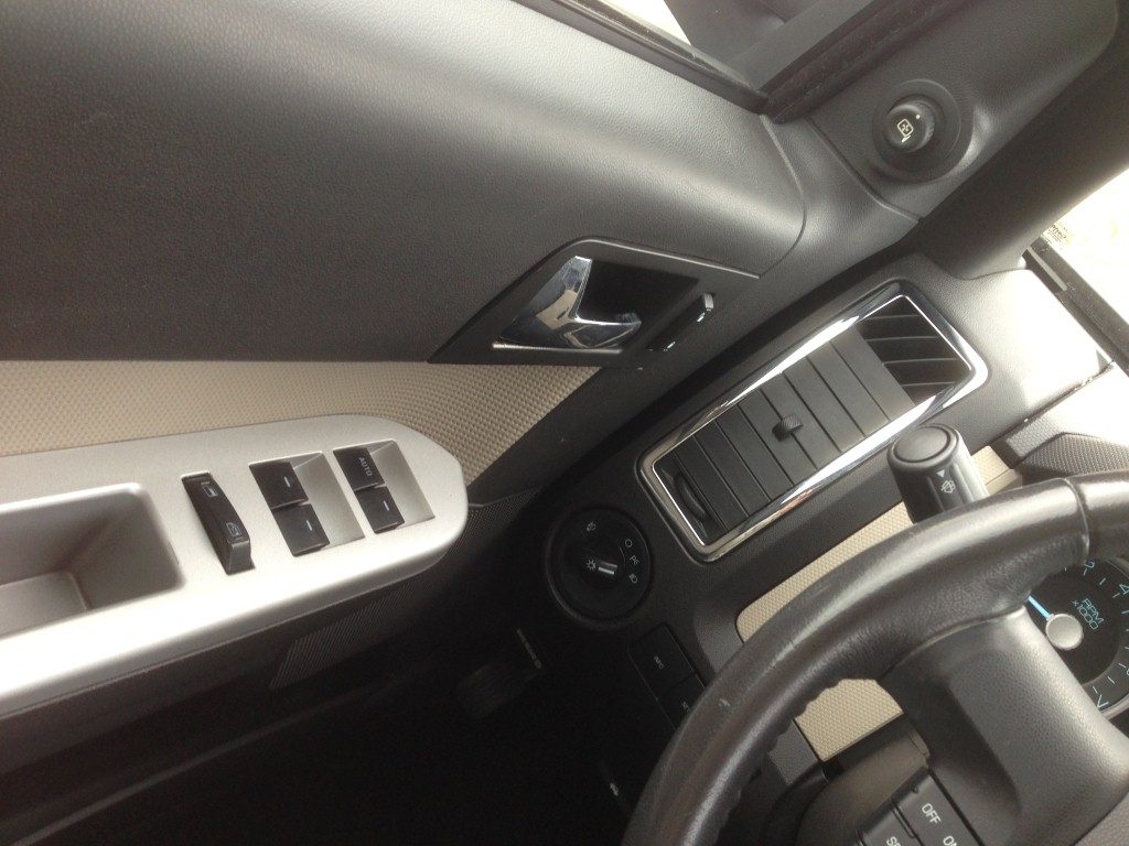 Pre-owned Car MarinerMercury