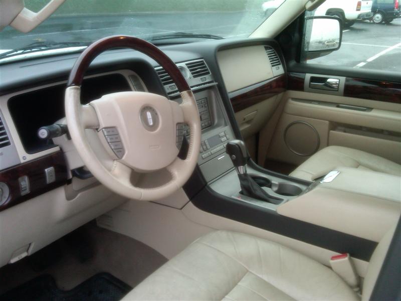 2003 Lincoln Navigator Sport Utility 4WD for sale in Brooklyn, NY