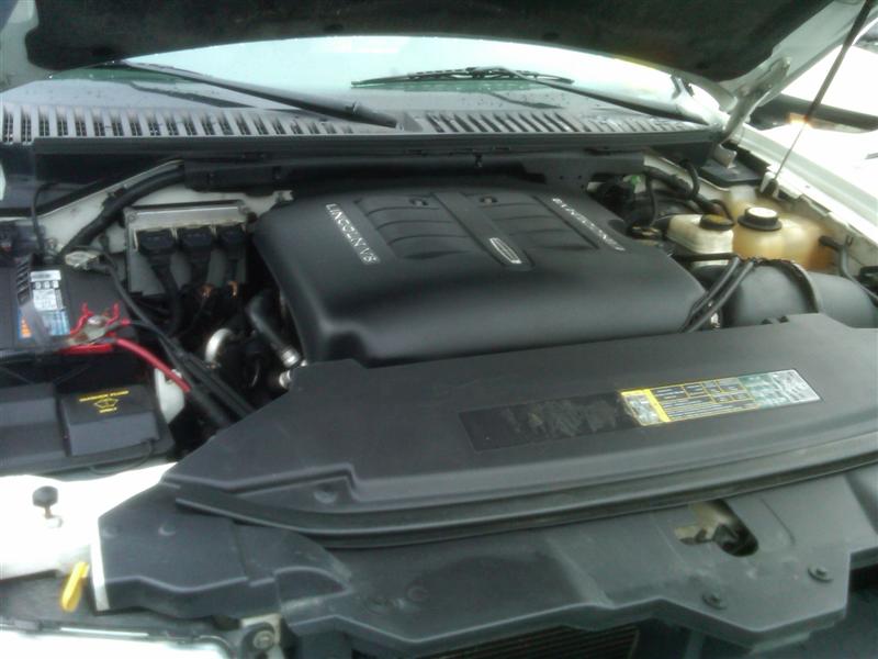 2003 Lincoln Navigator Sport Utility 4WD for sale in Brooklyn, NY