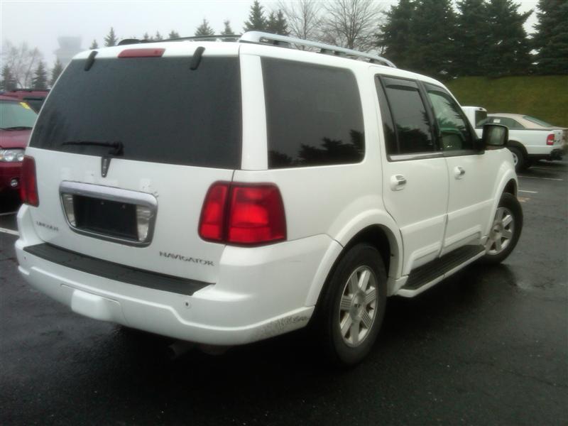 2003 Lincoln Navigator Sport Utility 4WD for sale in Brooklyn, NY