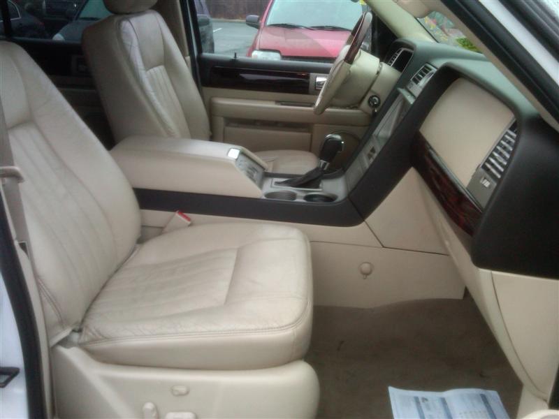 2003 Lincoln Navigator Sport Utility 4WD for sale in Brooklyn, NY